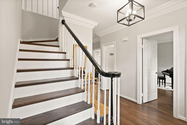 6822 JEREMIAH CT, Fairfax Station, VA 22039