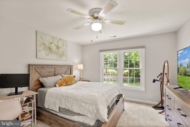 6822 JEREMIAH CT, Fairfax Station, VA 22039