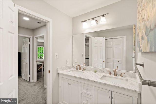 6822 JEREMIAH CT, Fairfax Station, VA 22039