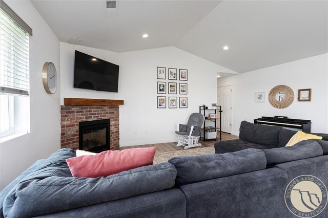 32 Sundance Ridge Road, Billings, MT 59106