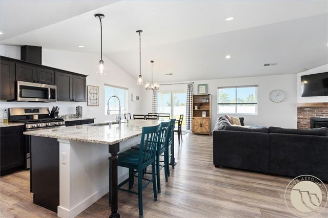 32 Sundance Ridge Road, Billings, MT 59106