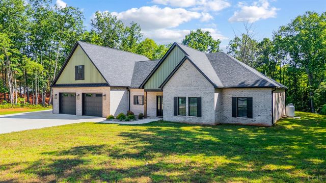336 Somerset Drive, Appomattox, VA 24522