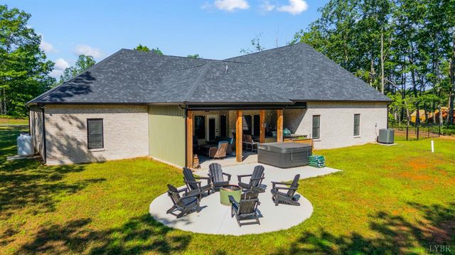 336 Somerset Drive, Appomattox, VA 24522