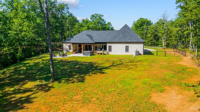 336 Somerset Drive, Appomattox, VA 24522