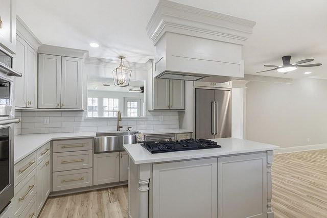 13123 Labelle Lane, Houston, TX 77015