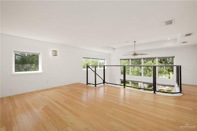 1941 Lion Lake S Drive, Weslaco, TX 78596