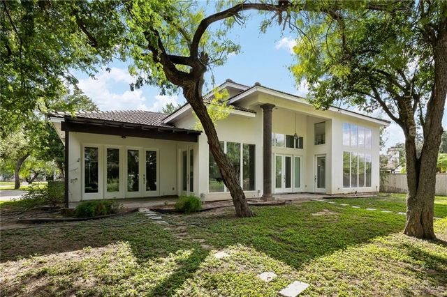 1941 Lion Lake S Drive, Weslaco, TX 78596