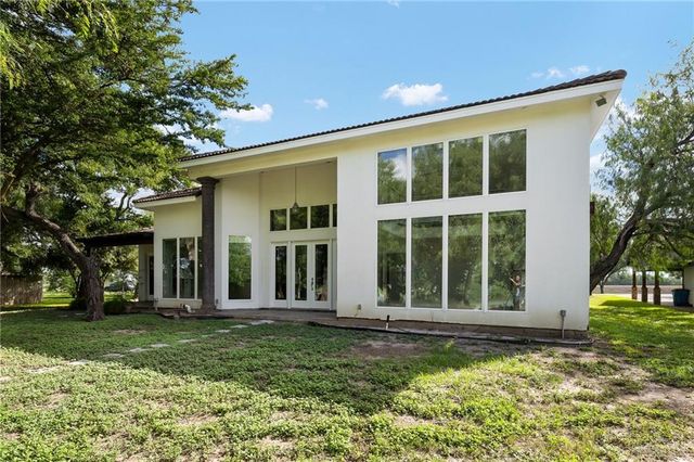 1941 Lion Lake S Drive, Weslaco, TX 78596