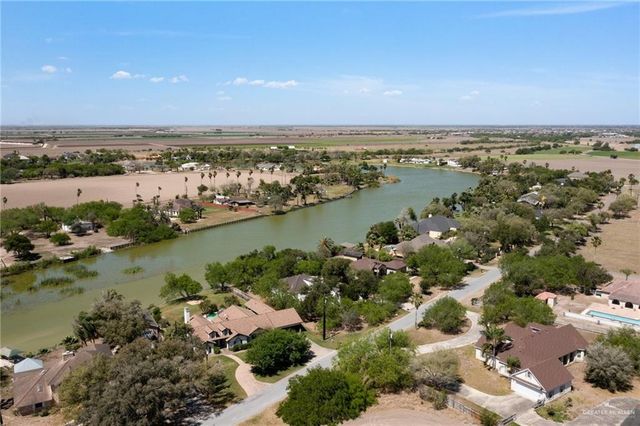 1941 Lion Lake S Drive, Weslaco, TX 78596