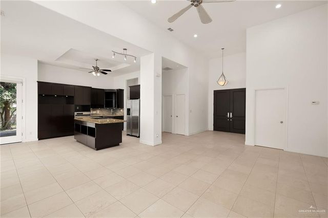 1941 Lion Lake S Drive, Weslaco, TX 78596