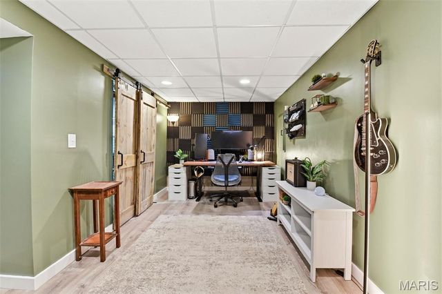 239 E Skyline Drive, Ballwin, MO 63011