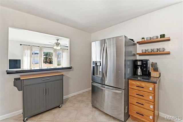 239 E Skyline Drive, Ballwin, MO 63011