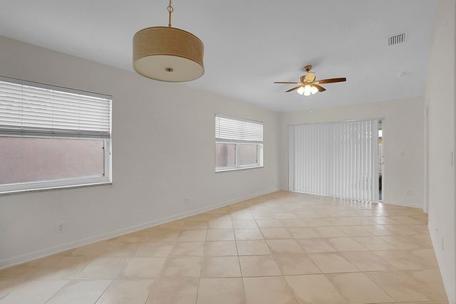 5215 Grande Palm Circle, Delray Beach, FL 33484