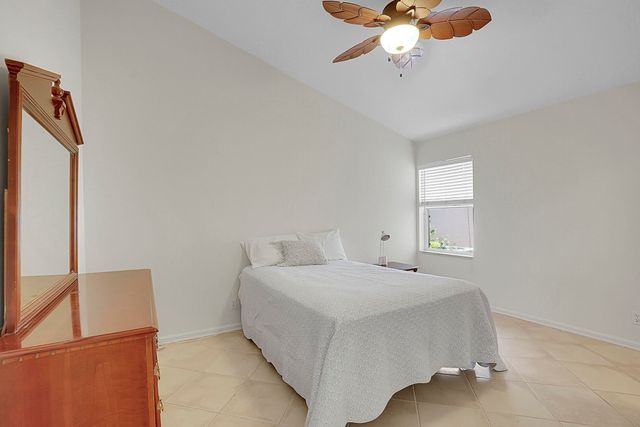 5215 Grande Palm Circle, Delray Beach, FL 33484