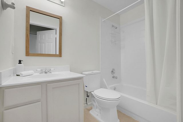 5215 Grande Palm Circle, Delray Beach, FL 33484