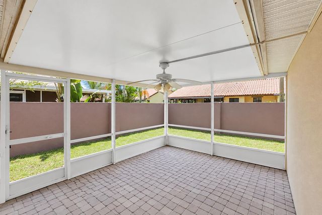 5215 Grande Palm Circle, Delray Beach, FL 33484