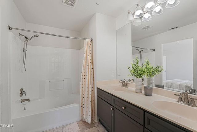 2032 Veracruz Lane, Oxnard, CA 93036