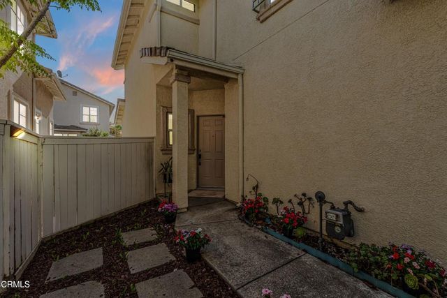 2032 Veracruz Lane, Oxnard, CA 93036