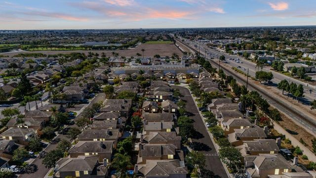 2032 Veracruz Lane, Oxnard, CA 93036