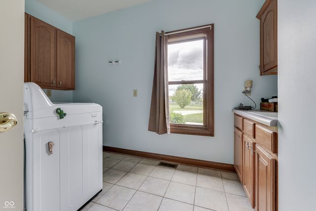 4670 N 600 E, Franklin, IN 46131