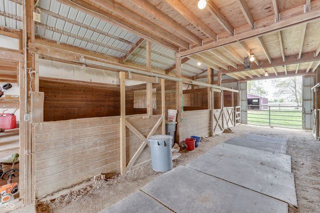 4670 N 600 E, Franklin, IN 46131