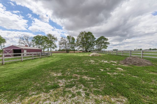 4670 N 600 E, Franklin, IN 46131
