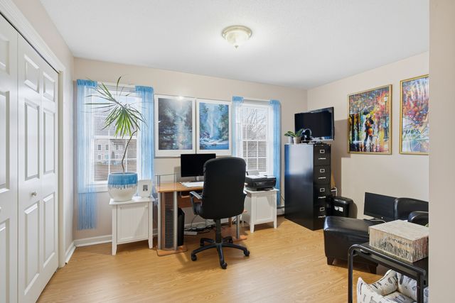 35 Fairfield Lane, Bloomfield, CT 06002