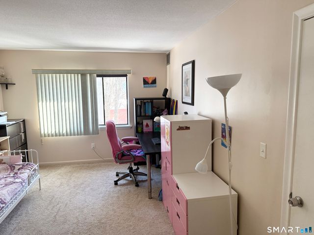 1274 East Main Street D-7, Meriden, CT 06405