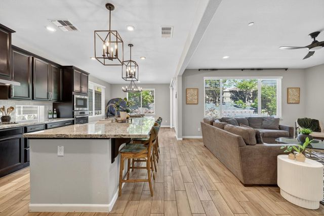 717 Gray Dawn Dr, Rocklin, CA 95765