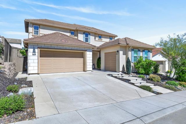 717 Gray Dawn Dr, Rocklin, CA 95765
