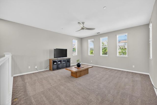 717 Gray Dawn Dr, Rocklin, CA 95765