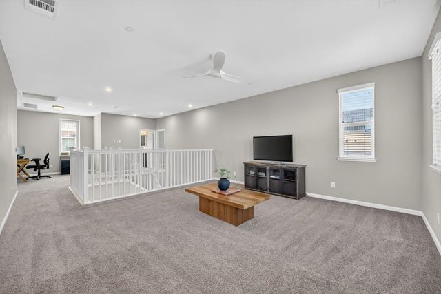 717 Gray Dawn Dr, Rocklin, CA 95765
