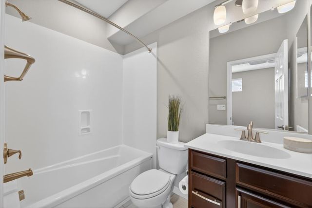 717 Gray Dawn Dr, Rocklin, CA 95765