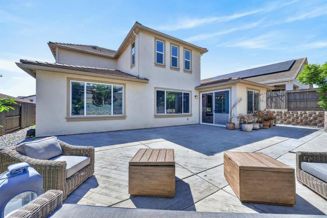 717 Gray Dawn Dr, Rocklin, CA 95765
