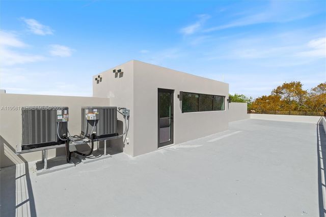 1746 SW 21st Ter Left, Miami, FL 33145