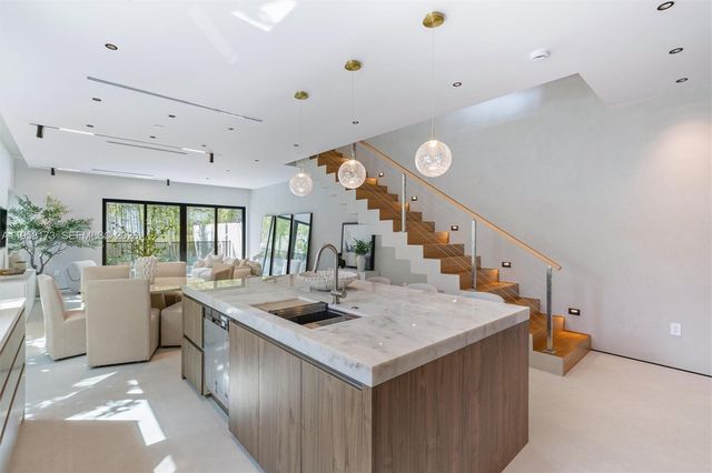 1746 SW 21st Ter Left, Miami, FL 33145