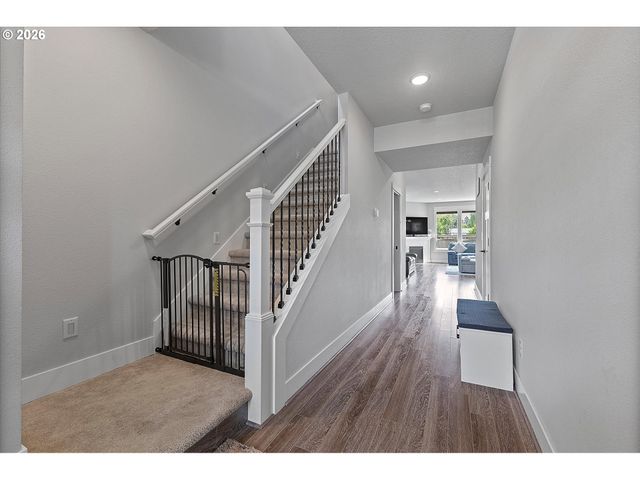 2566 Sw Mckenna Pl, Beaverton, OR 97003