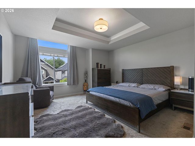 2566 Sw Mckenna Pl, Beaverton, OR 97003