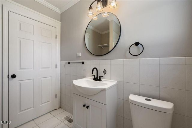 221 Charlotte Avenue, Sanford, NC 27330