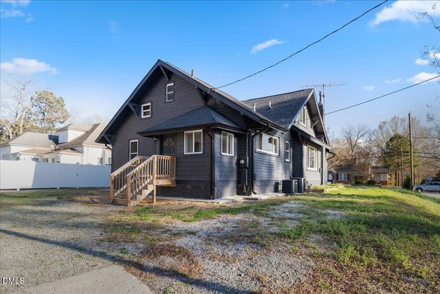 221 Charlotte Avenue, Sanford, NC 27330