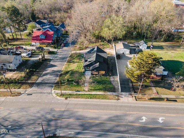 221 Charlotte Avenue, Sanford, NC 27330