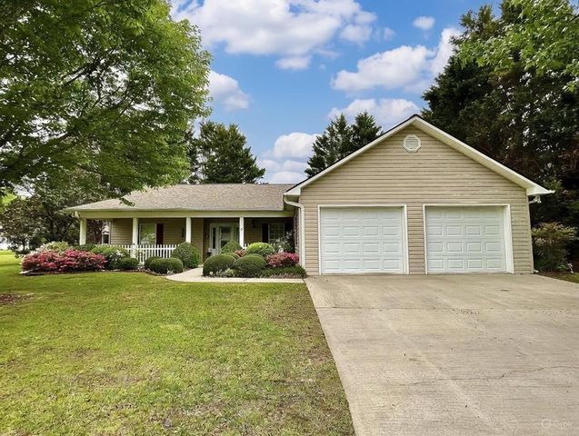 12 Lance Lane, Blue Ridge, GA 30513