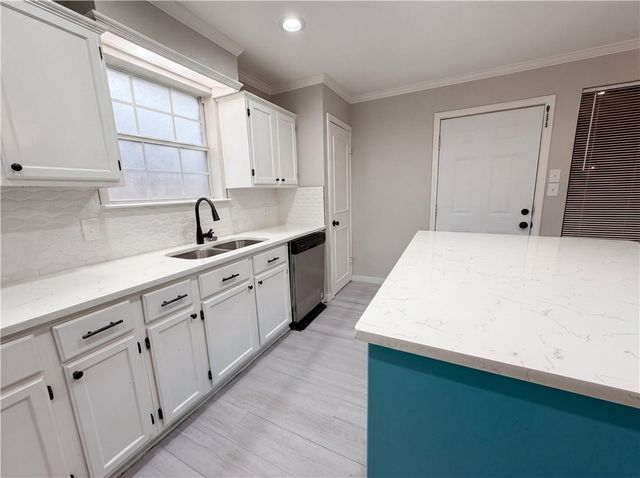 13214 Deepwater, Corpus Christi, TX 78410