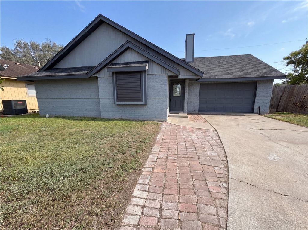 13214 Deepwater, Corpus Christi, TX 78410