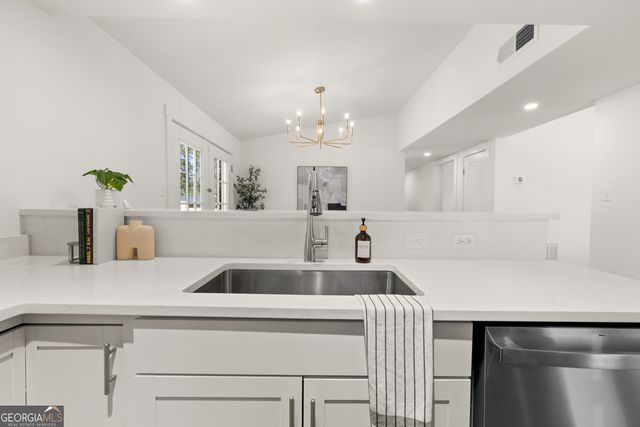 6939 Key Street, Savannah, GA 31406