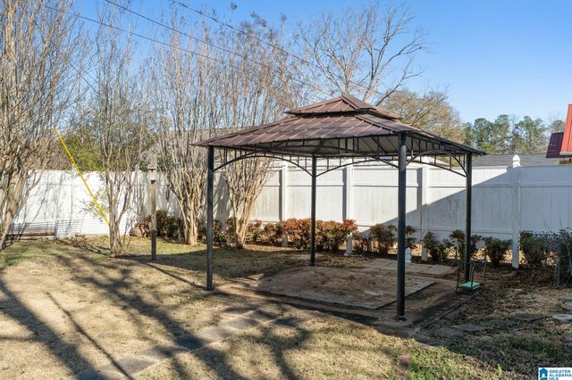 302 CHARLES STREET, Talladega, AL 35160