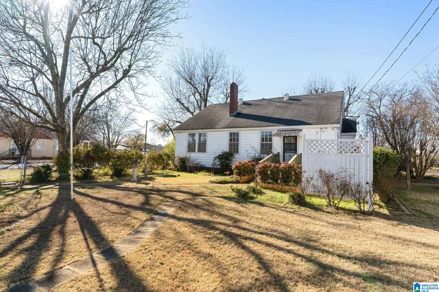 302 CHARLES STREET, Talladega, AL 35160