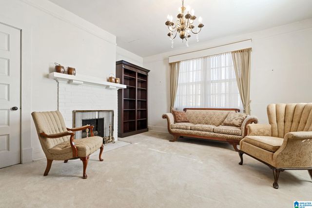 302 CHARLES STREET, Talladega, AL 35160