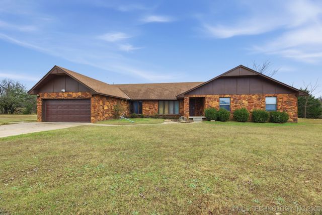 35064 W 321st Street S, Bristow, OK 74010