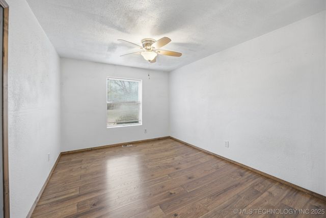 35064 W 321st Street S, Bristow, OK 74010